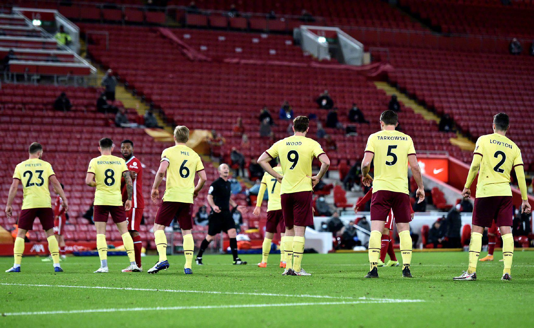 却常常面临 却常常面临