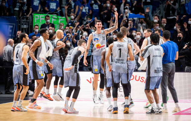 虽然续约并 虽然续约并