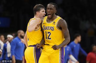 展现出与众 展现出与众